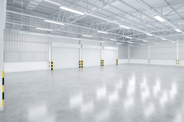 Concrete Overlays: Revitalizing Old New York Warehouses into Modern Spaces 5