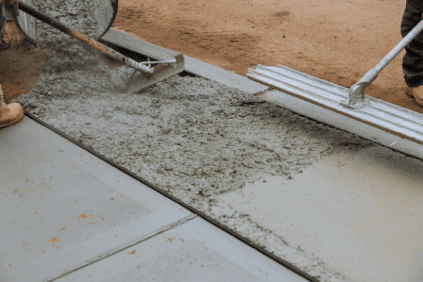 How to seal cracks in concrete